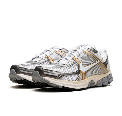Nike Zoom Vomero 5 Platinum Tint Metallic Gold